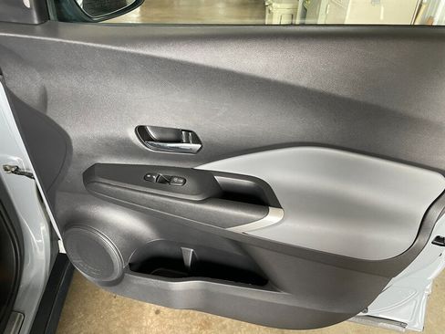 Used 2021 Nissan Kicks SR w/ SR Premium Package FWD image 21