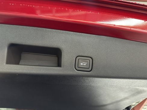 New 2026 Chevrolet Traverse LT w/ Enhanced Driving Package image 31