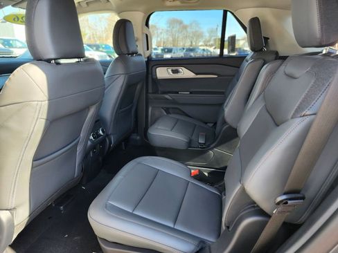 New 2026 Ford Explorer Active w/ Active Comfort Package image 16