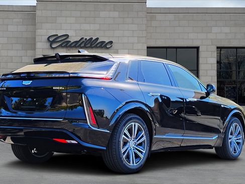 New 2026 Cadillac Lyriq Premium Luxury image 3