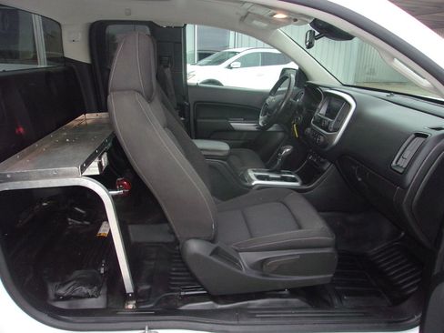Used 2022 Chevrolet Colorado LT w/ Fleet Safety Package RWD image 15