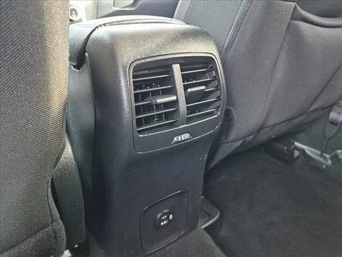 Used 2022 Ford Escape SE AWD/4WD image 16