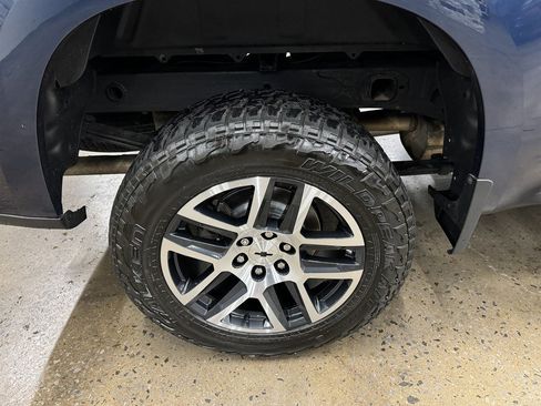 Used 2020 Chevrolet Silverado 1500 Custom Trail Boss w/ Custom Convenience Package image 17