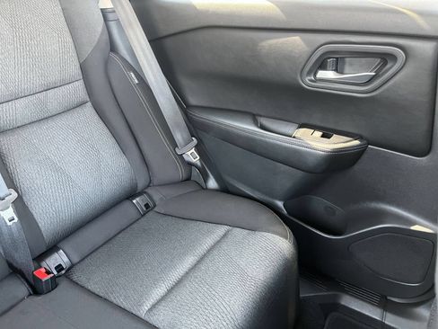 Used 2025 Nissan Rogue SV FWD image 42