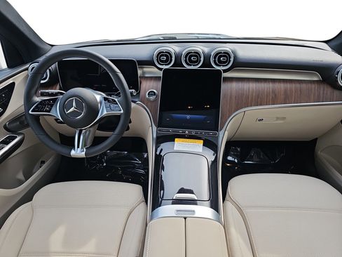 Certified 2026 Mercedes-Benz GLC 300 image 9