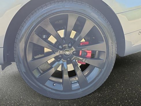 Certified 2024 Land Rover Range Rover Sport Dynamic SE image 33