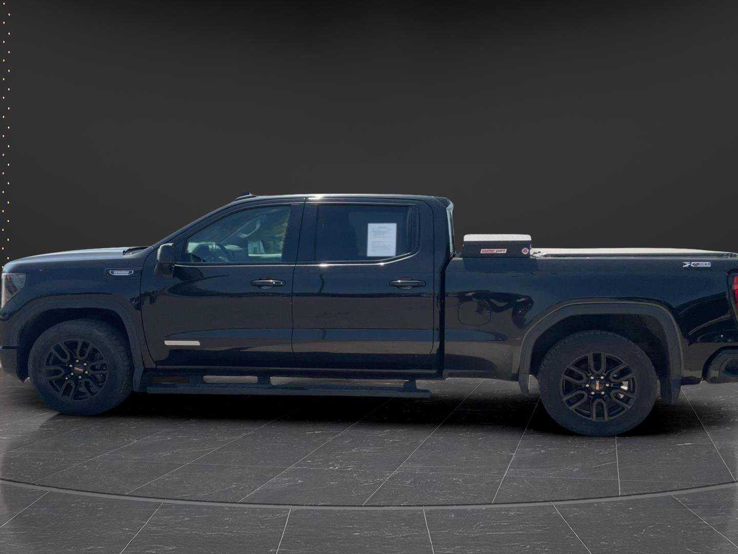 Used 2022 GMC Sierra 1500 Elevation w/ Elevation Premium Package AWD/4WD image 7