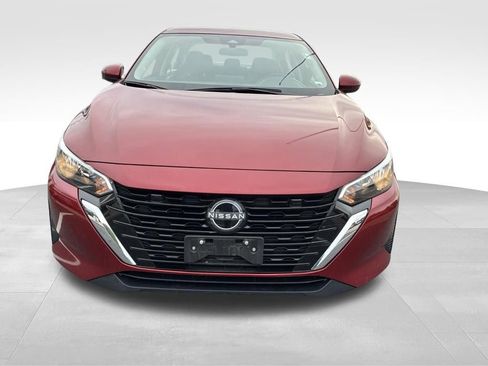 Used 2024 Nissan Sentra SV FWD image 9