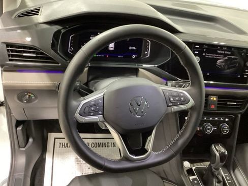Certified 2023 Volkswagen Taos SEL image 8