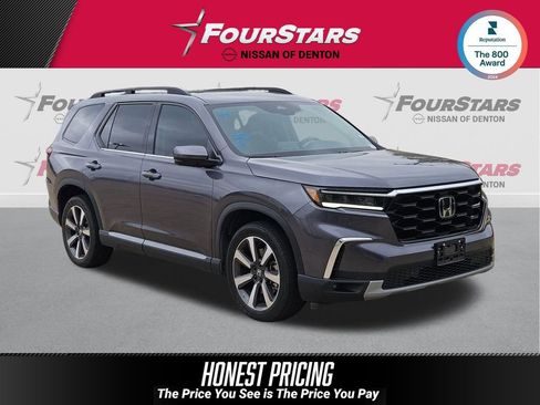 Used 2023 Honda Pilot Touring image 1