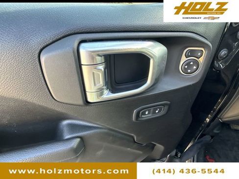 Used 2022 Jeep Wrangler Unlimited Sport image 24