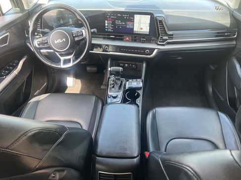 Used 2023 Kia Sportage EX image 18