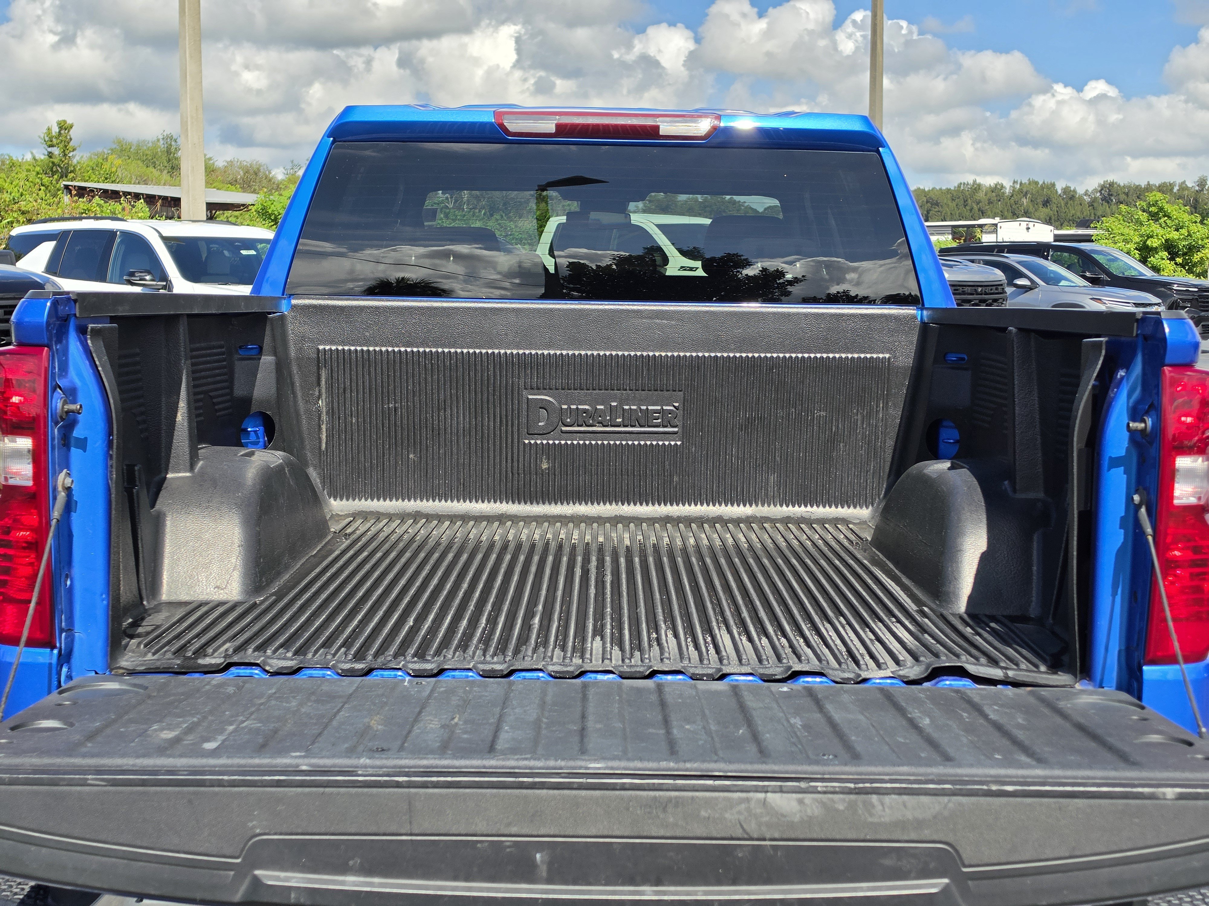 Certified 2025 Chevrolet Silverado 1500 LT AWD/4WD image 7