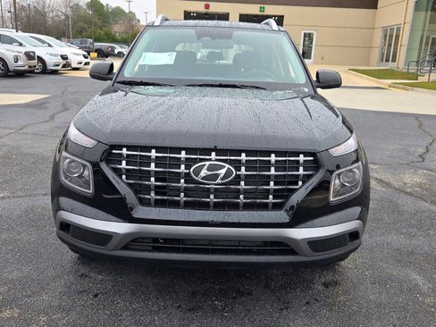 New 2026 Hyundai Venue SEL FWD image 2