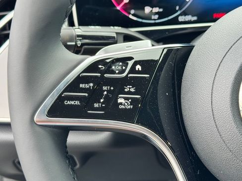 Used 2025 Mercedes-Benz E 350 Sedan image 23