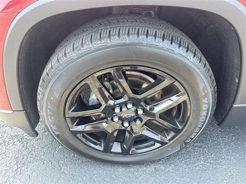 Certified 2019 Chevrolet Traverse LT FWD image 31