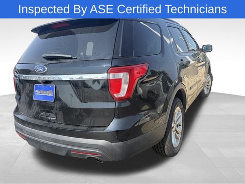 Used 2017 Ford Explorer FWD image 4