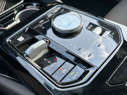 New 2026 BMW 530i w/ Convenience Package RWD image 14