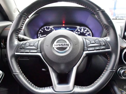 Used 2022 Nissan Sentra SR w/ Trunk Package image 30