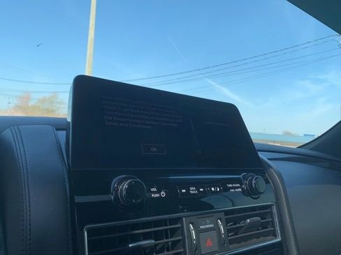 Used 2022 Nissan Armada SL w/ Midnight Edition Package image 20