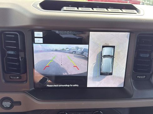 Used 2024 Ford Bronco Wildtrak image 18