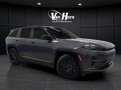 Used 2025 Jeep Wagoneer S Launch Edition image 43