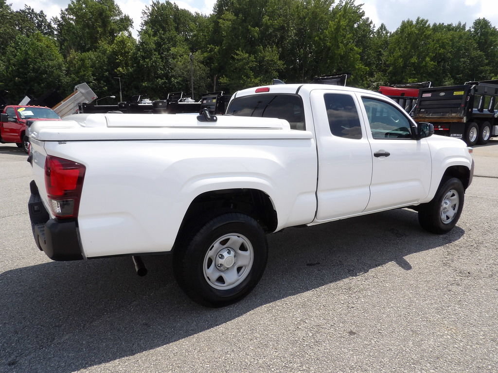 Used 2020 Toyota Tacoma SR RWD image 8