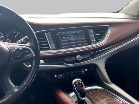 Used 2018 Buick Enclave Avenir w/ Avenir Technology Package FWD image 7