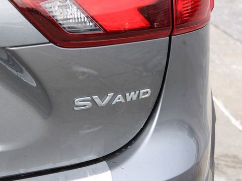 Used 2018 Nissan Rogue Sport SV image 9