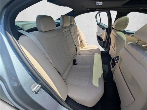 Used 2021 BMW 530e w/ Parking Assistance Package RWD image 21