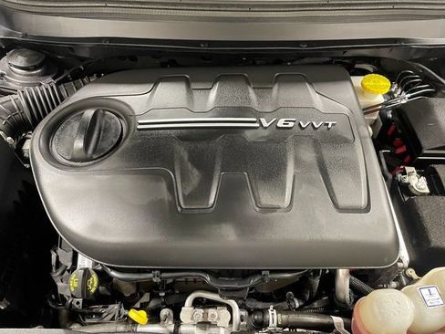 Used 2021 Jeep Cherokee Limited w/ Sun & Sound Group AWD/4WD image 24