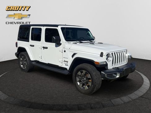 Used 2018 Jeep Wrangler Unlimited Sahara image 7