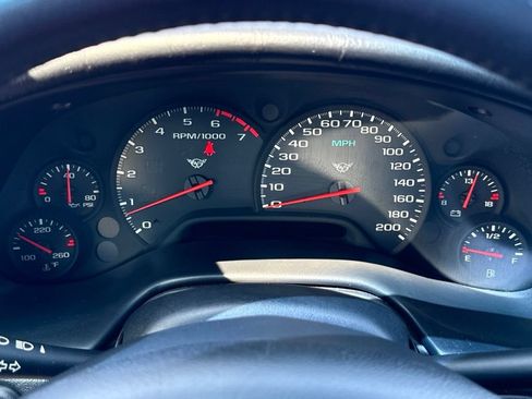 Used 1999 Chevrolet Corvette Convertible w/ Memory Pkg RWD image 23