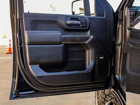 Used 2022 Chevrolet Silverado 2500 LTZ w/ Carhartt Edition image 35