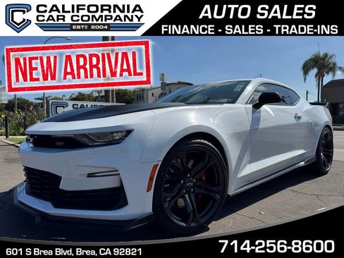 Used 2021 Chevrolet Camaro SS image 1
