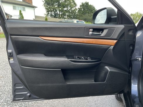 Used 2014 Subaru Outback 2.5i Limited AWD/4WD image 8