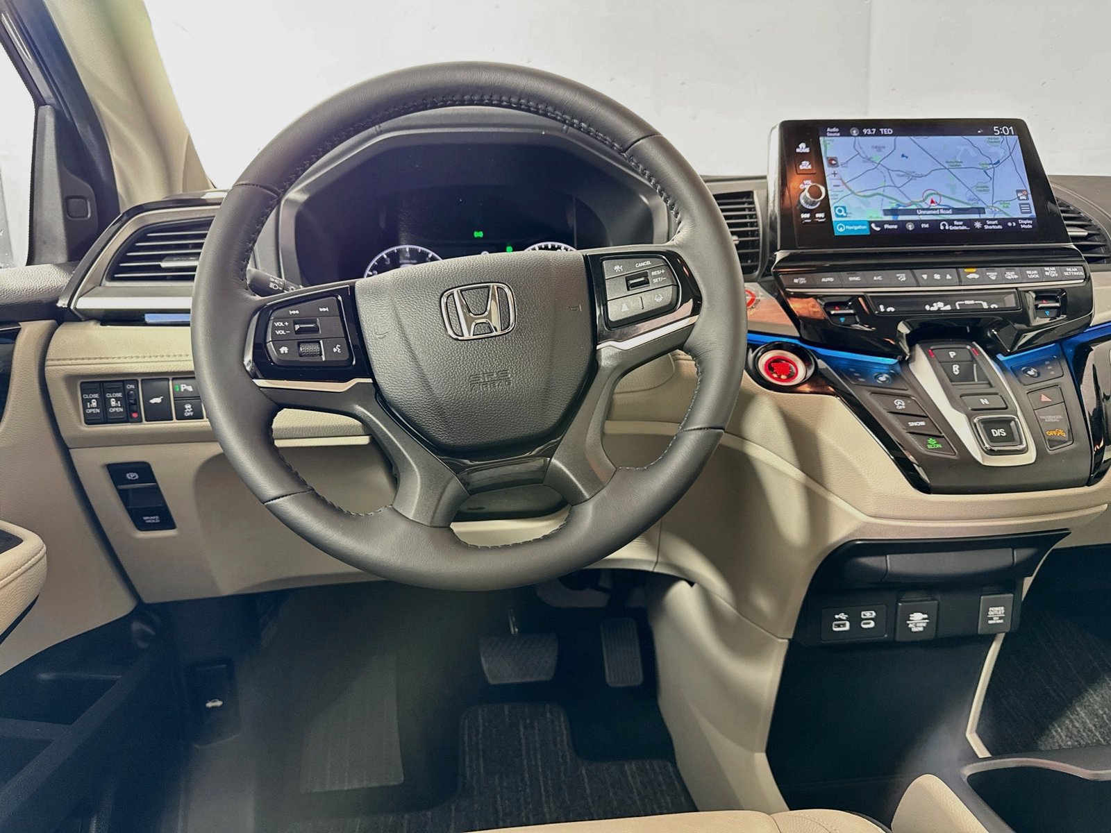 Used 2026 Honda Odyssey Touring image 15