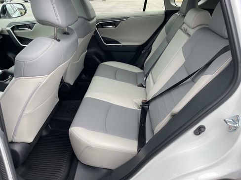 Used 2025 Toyota RAV4 Limited image 10