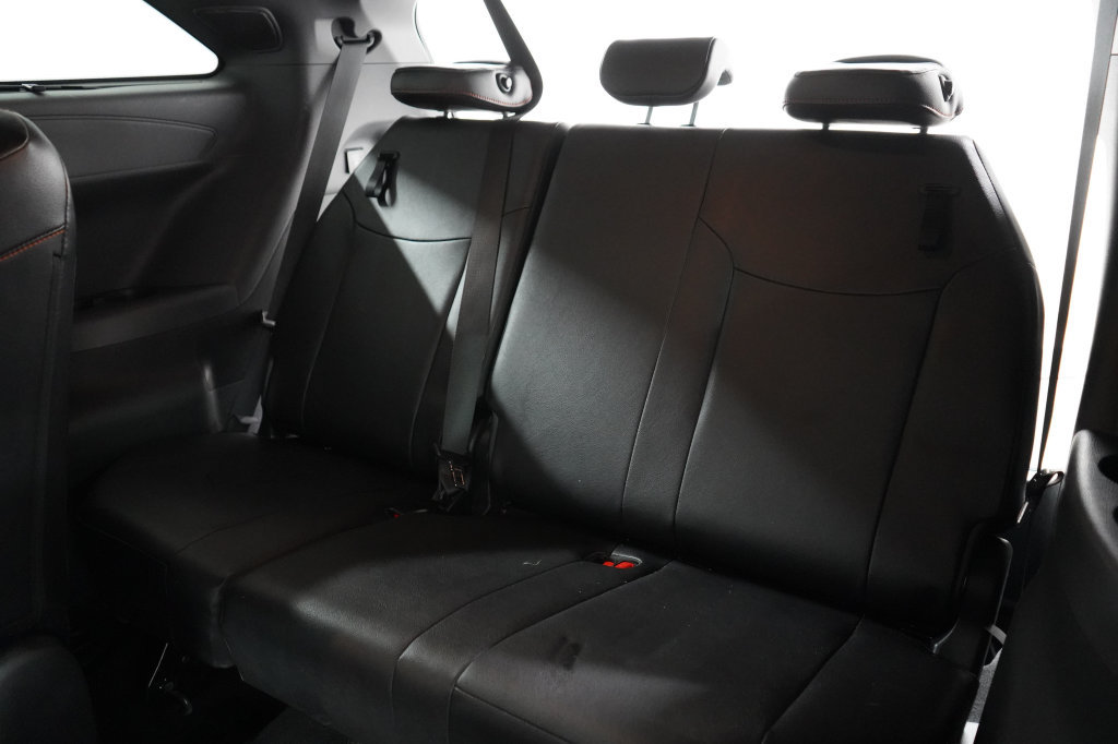 Used 2024 Toyota Sienna XSE w/ XSE Premium Package FWD image 25