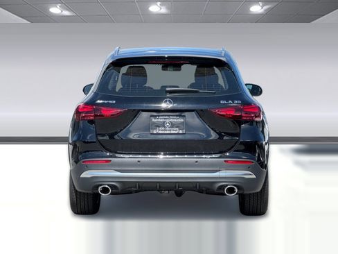 New 2026 Mercedes-Benz GLA 35 AMG 4MATIC image 9