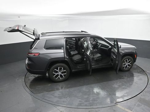 Used 2024 Jeep Grand Cherokee L Limited w/ Luxury Tech Group II image 50