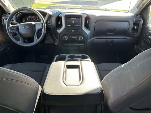 Certified 2024 Chevrolet Silverado 1500 Custom Trail Boss w/ LPO, Dark Essentials Package image 4