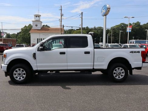 Used 2022 Ford F250 XLT w/ Black Appearance Package AWD/4WD image 13