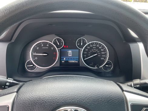 Used 2014 Toyota Tundra SR5 w/ SR5 Upgrade Package image 19