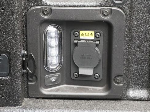 New 2025 Ford Maverick Lariat w/ Black Appearance Package image 14