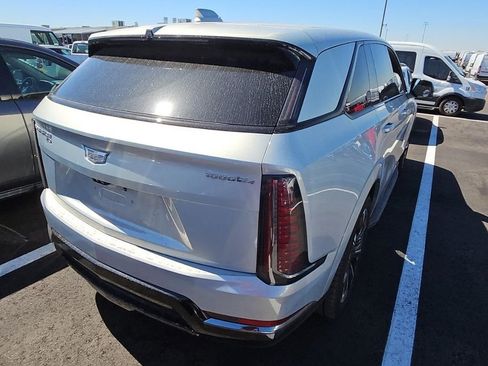 Used 2025 Cadillac Escalade IQ Sport 1 w/ Smart Trailering package image 9