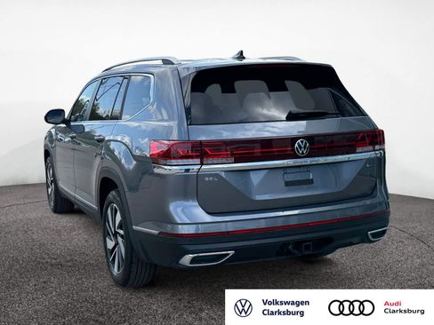 Used 2025 Volkswagen Atlas SEL image 3