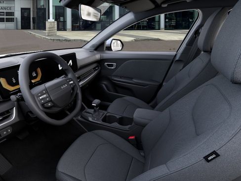 New 2026 Kia K4 FWD image 18