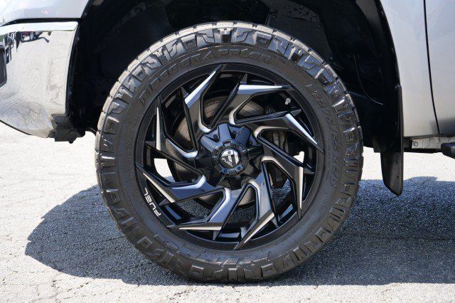 Used 2019 Toyota Tundra Limited w/ Limited Premium Package AWD/4WD image 11