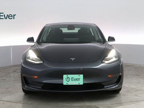 Used 2019 Tesla Model 3 Standard Range Plus RWD image 3